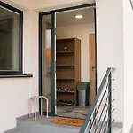 Star House Sered Sered'