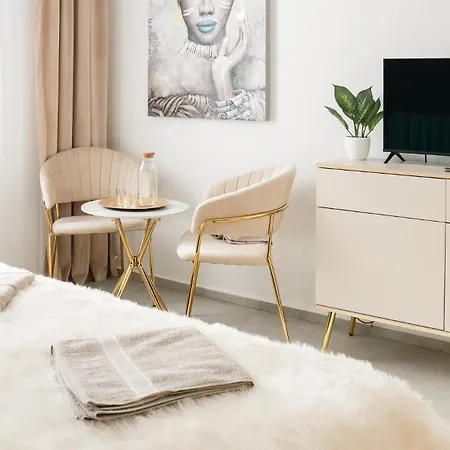 Star House Sered Kwatera prywatna *