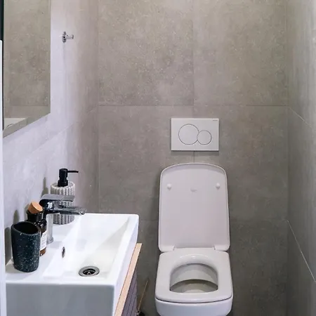 Star House Sered * Sered'