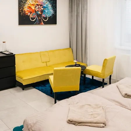 Privatunterkunft Star House Sered Sered'