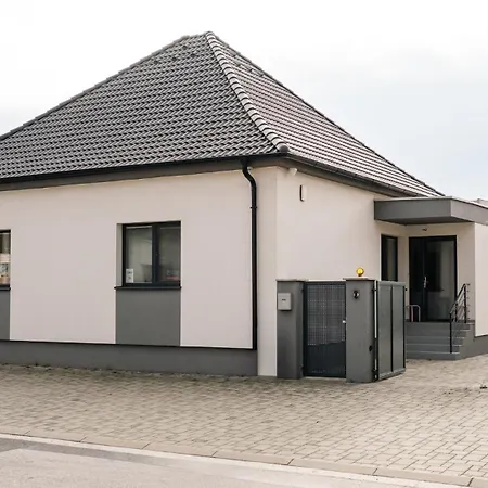 Star House Sered Kwatera prywatna