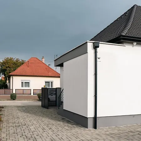 Star House Sered Homestay Sered'