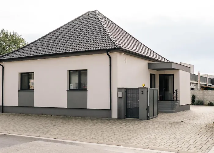 Star House Sered Homestay