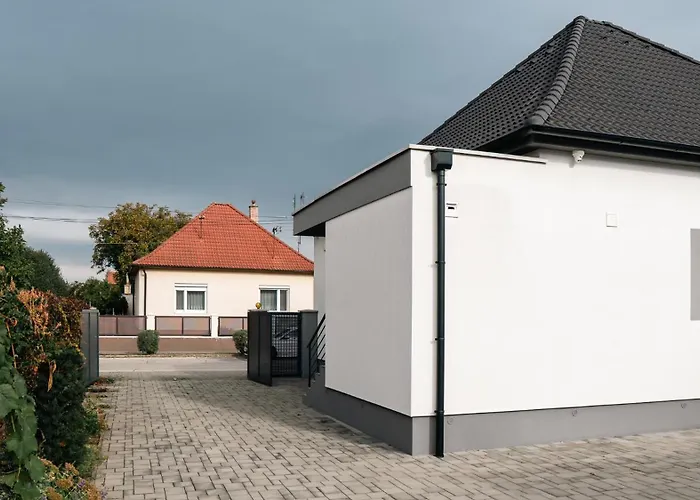 Star House Sered Homestay Sered'